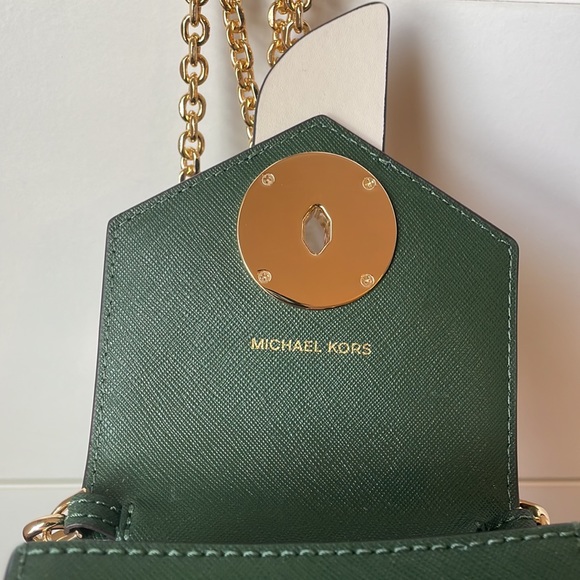 Michael Kors Small Tri-color Saffiano Leather
Smartphone Crossbody Bag In Green - Picture 7 of 14